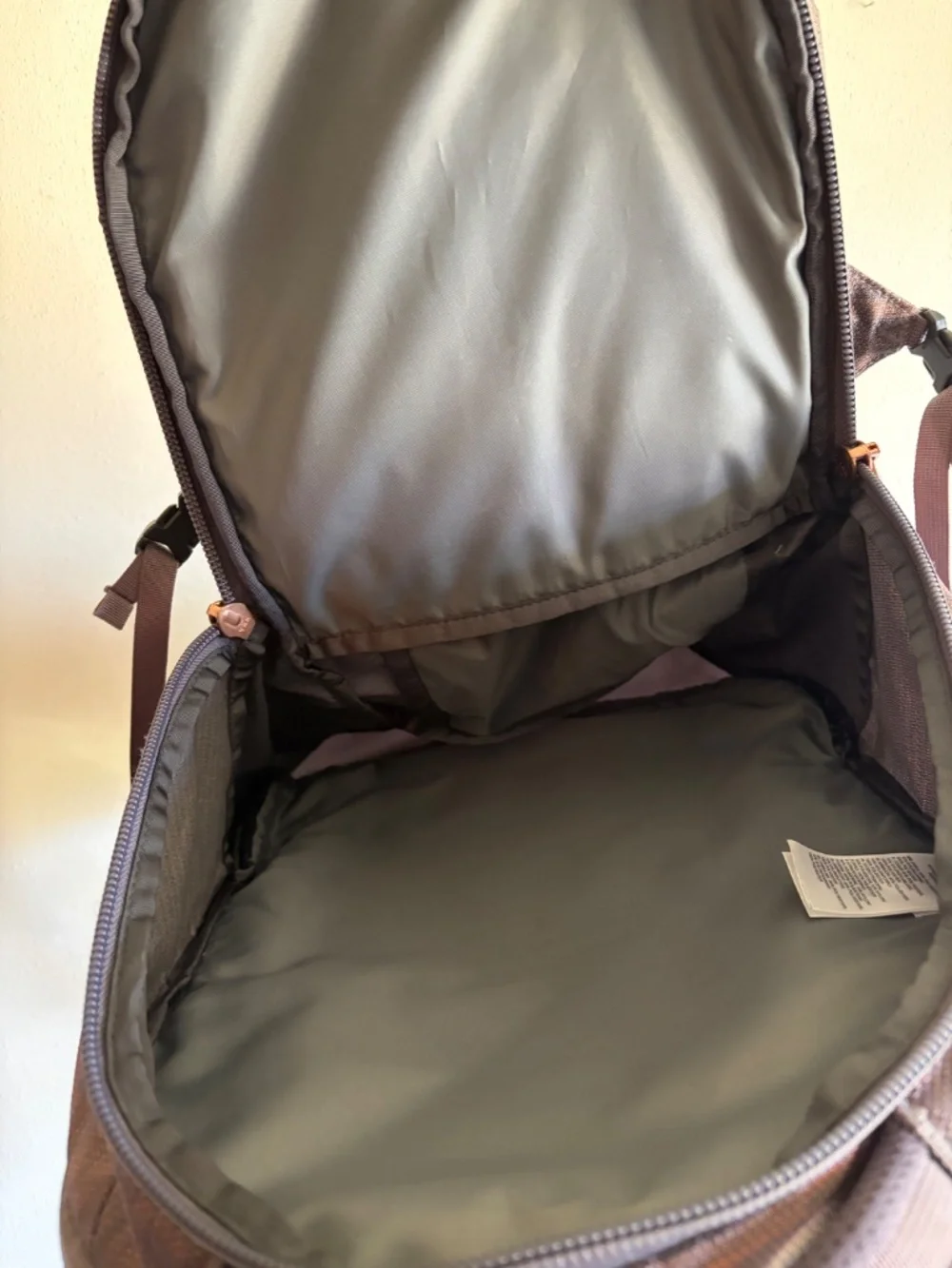 The North Face Borealis 27L Rabbit Grey Copper Melange Hiking Commuter Daypack